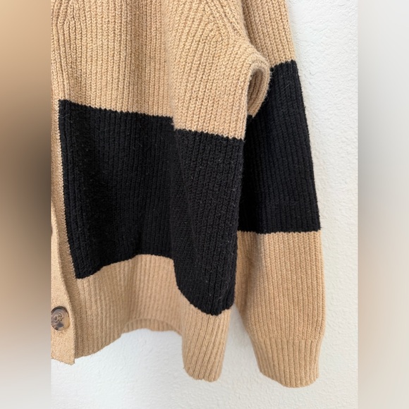 Old Navy Chunky Tan and Black Striped Cardigan | XLarge - Picture 3 of 8